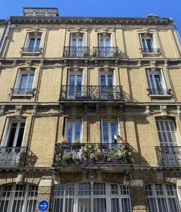 Bel Appartement Haussmannien Le Havre Exteriör bild